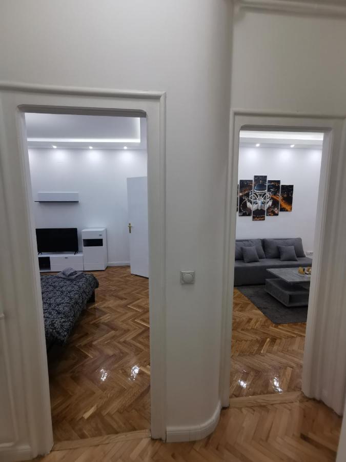 Victory Apartment - Heart Of Belgrad Exteriör bild